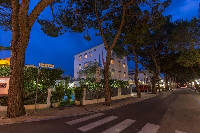 Hotel Manzoni Lido di Jesolo Luaran gambar