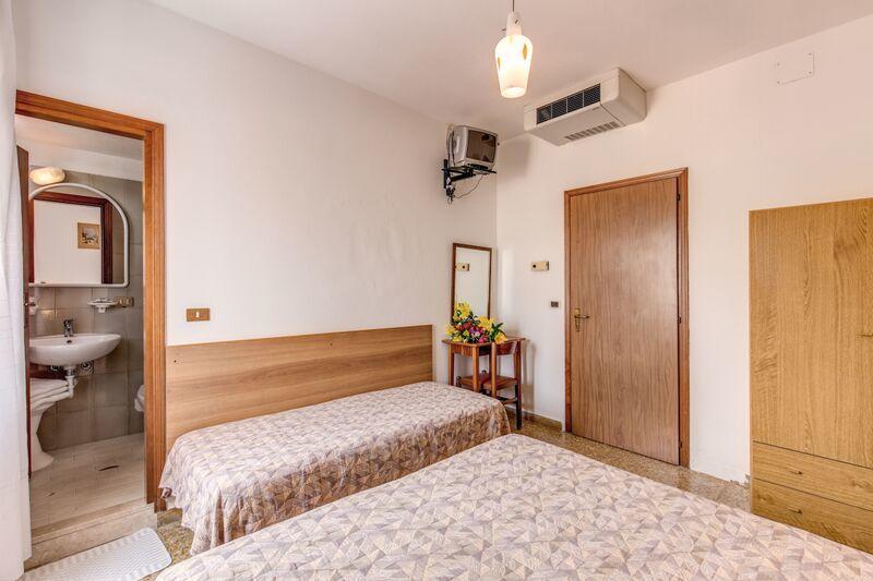 Hotel Manzoni Lido di Jesolo Bilik gambar