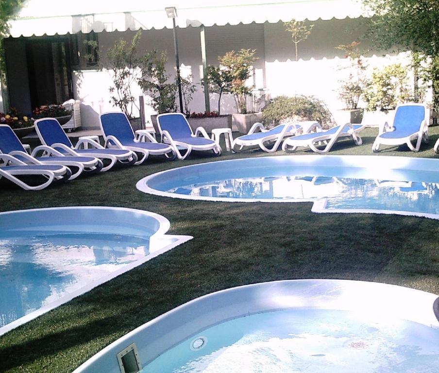 Hotel Manzoni Lido di Jesolo Luaran gambar