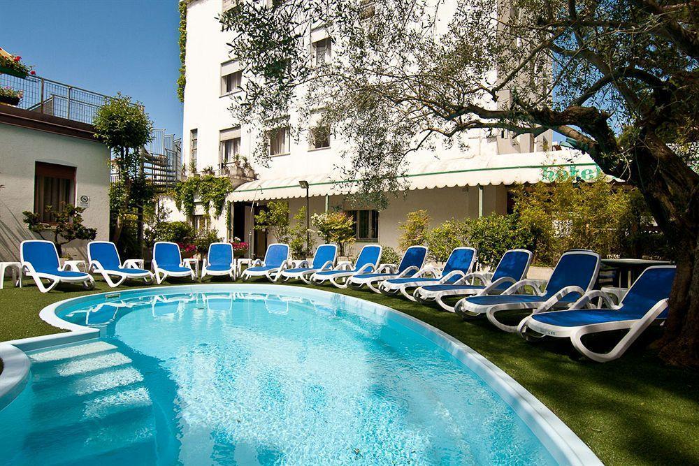 Hotel Manzoni Lido di Jesolo Luaran gambar