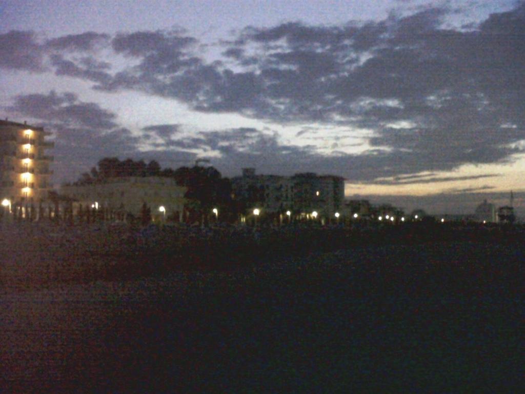 Hotel Manzoni Lido di Jesolo Luaran gambar