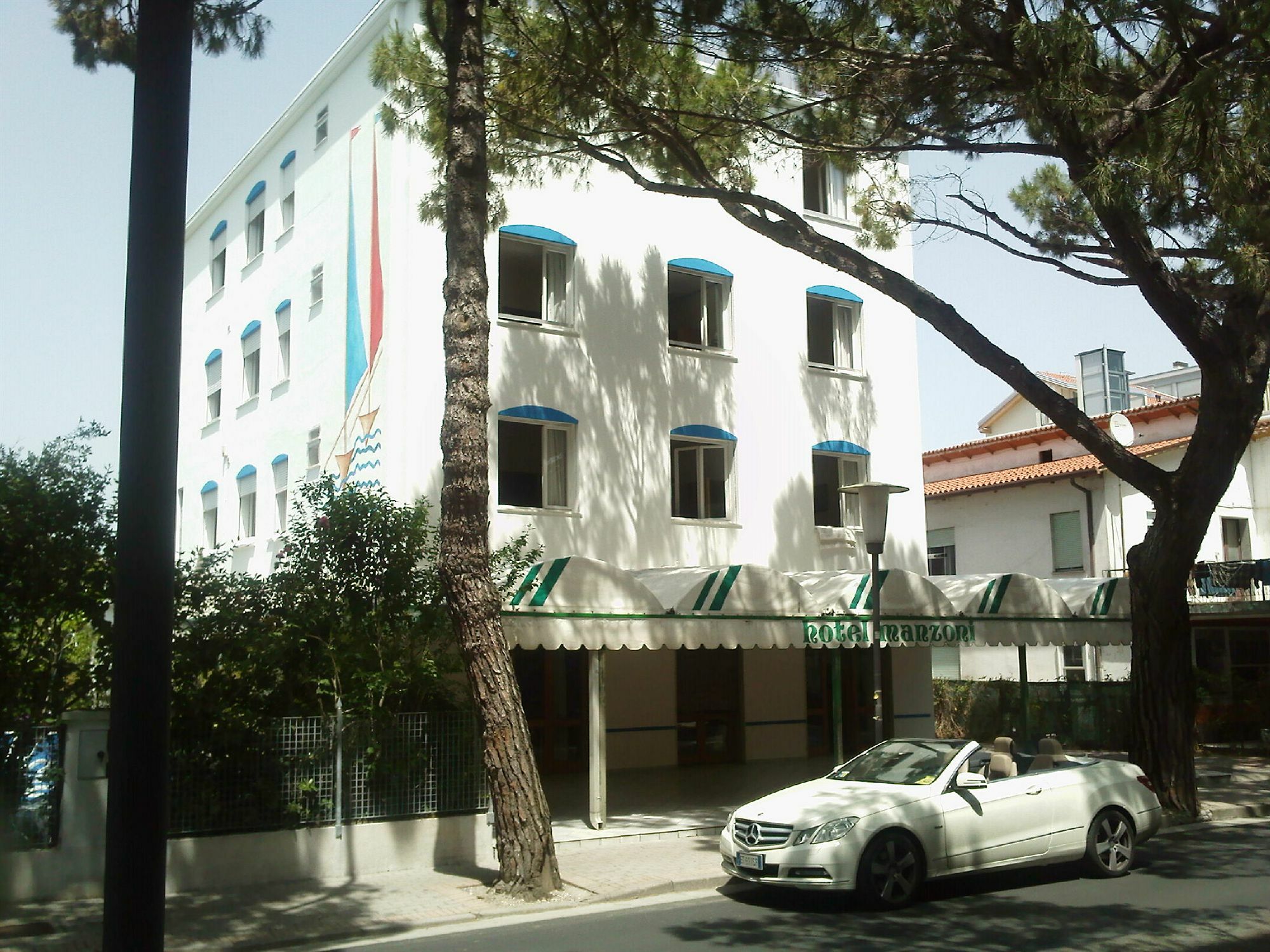 Hotel Manzoni Lido di Jesolo Luaran gambar